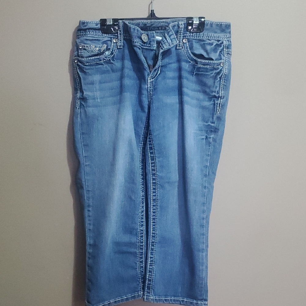Maurices Classic Blue Straight Leg Capris Size 5/6